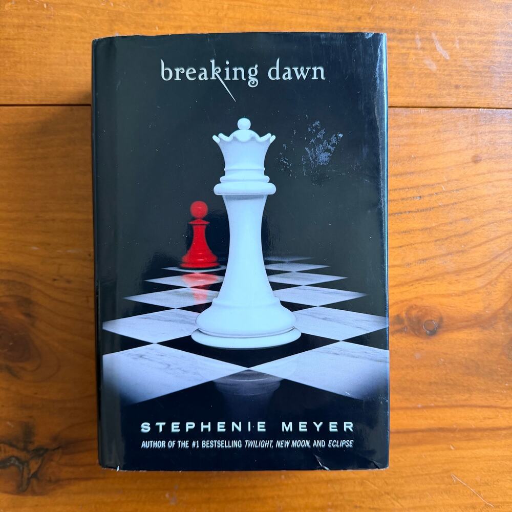 Twilight Saga Breaking Dawn Stephanie Meyer Hardcover Book August 2008